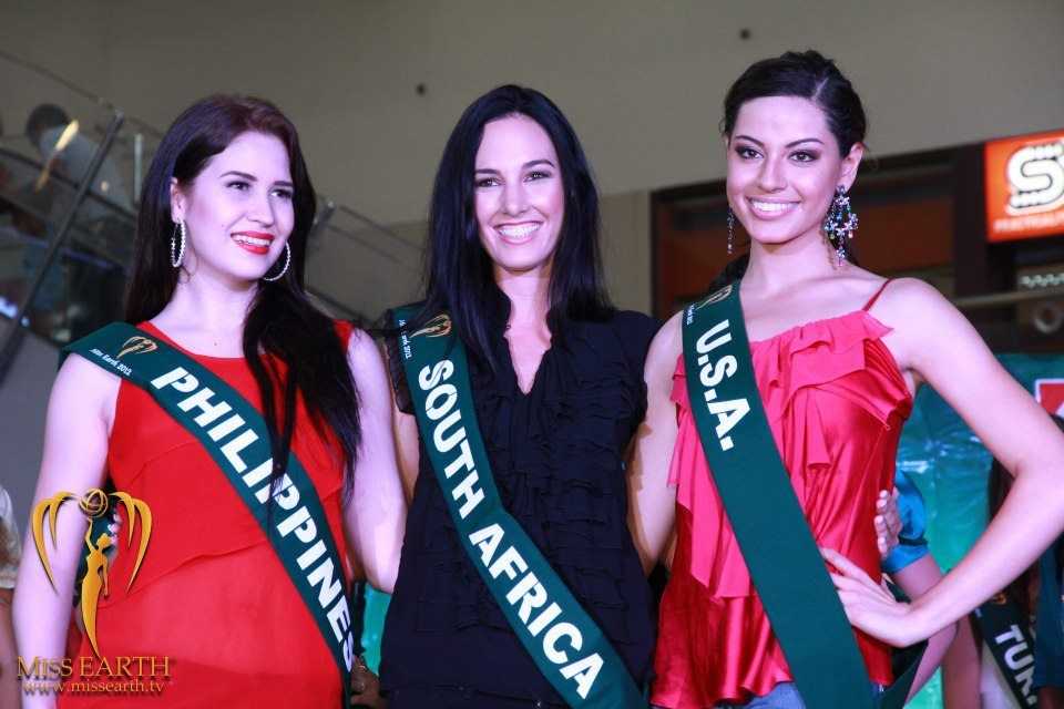 Miss Earth 2012 First Set Of Award Winners Indonesian Pageants International