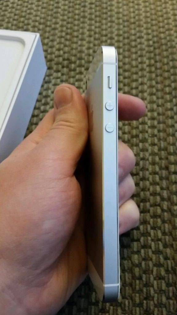 Bán iPhone 5s silver 16gb - 2