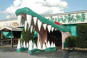 GatorlandEntrance_zps175825d6.jpg