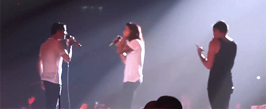 photo tumblr_nw4tyjP0Vf1qaprbqo1_540_zpsi14jxwux.gif